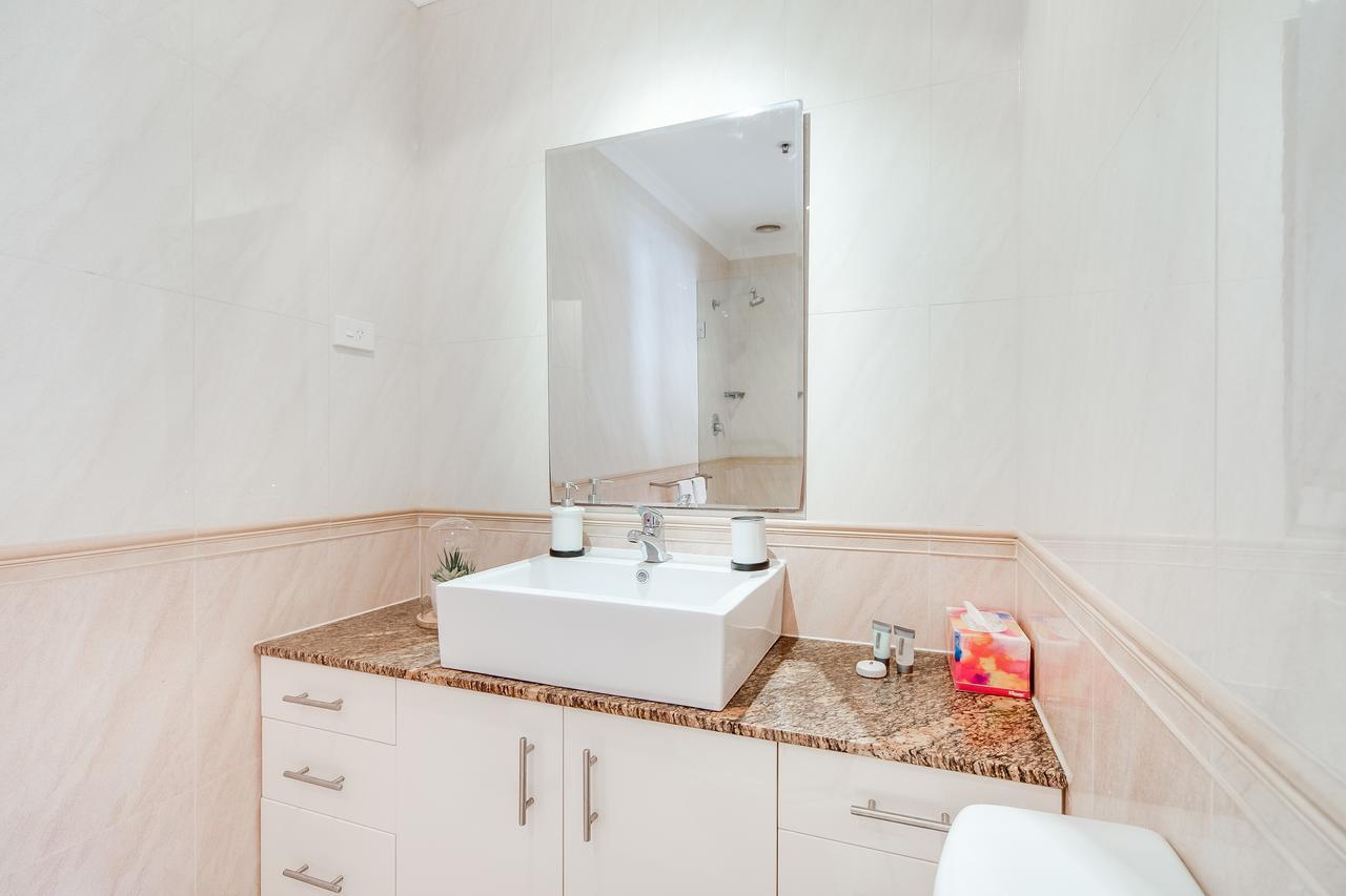 York Apartments On Grenfell Adelaïde Extérieur photo